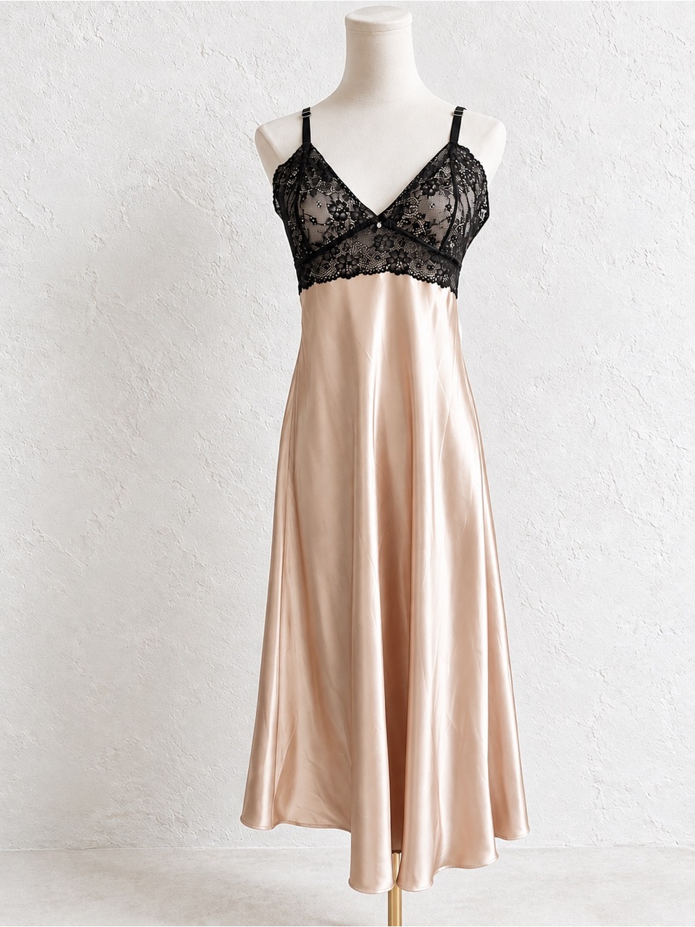 Jones New York Champagne Satin Nightgown M Black Lace Slip Dress